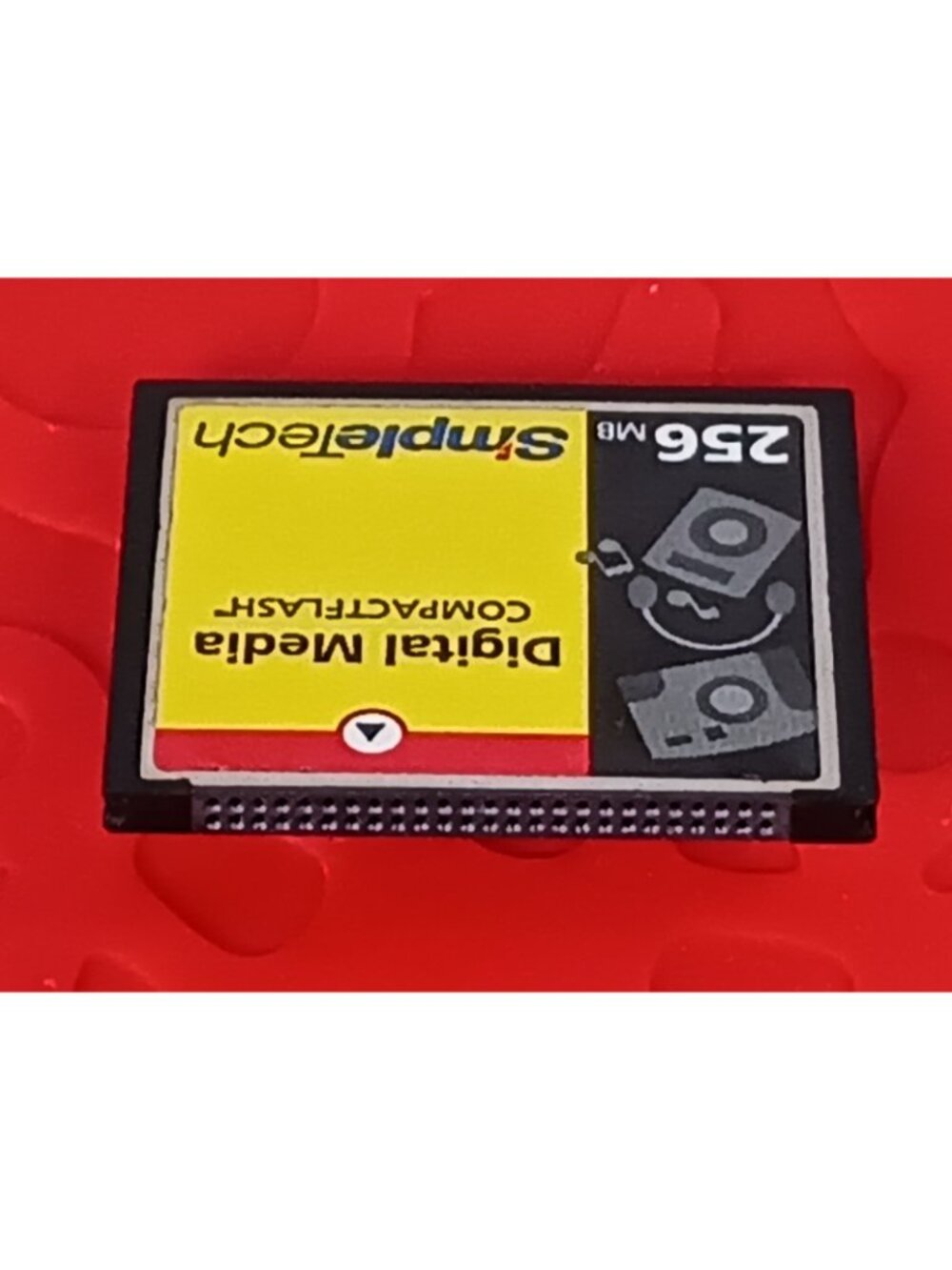 Digital Media Simple Tech Compact Flash Memory Card (256MB) + Protective Case - Picture 3 of 3